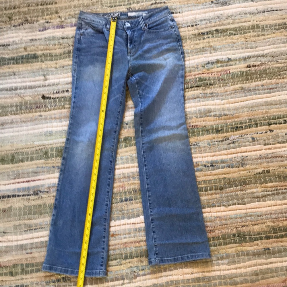 DKNY Jeans